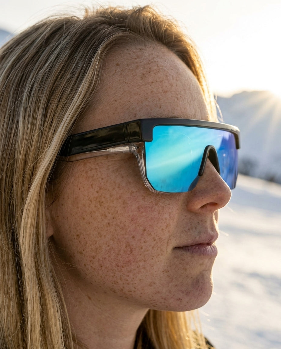 SunFit Sport sedd från sidan över vanliga glasögon i solen